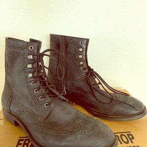 Andrew Marc men’s leather boots